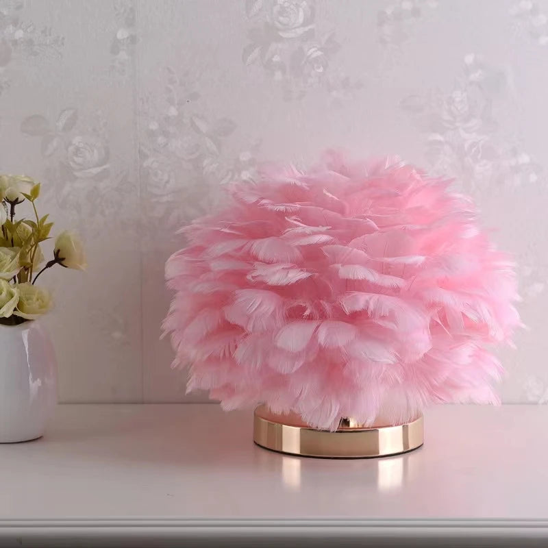 Feather Table Lamp Bedside Lamp Creative Feather Lampshade Home Living Room Bedroom Party Wedding Romantic Decoration