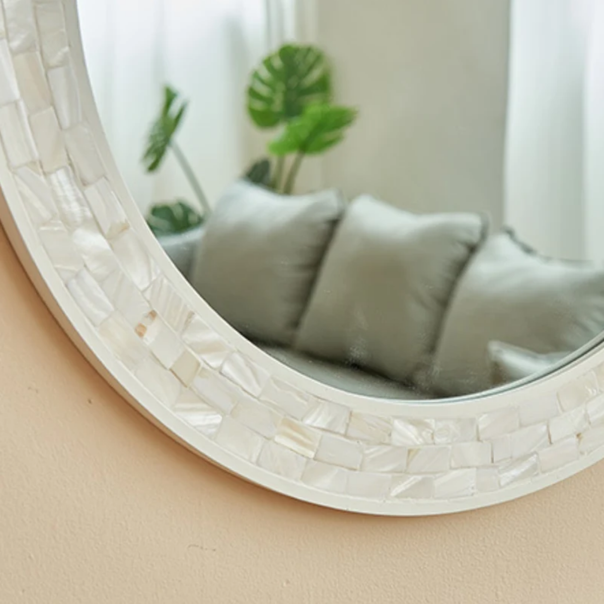 Modern Round Wall Mirror with Shell Frame, Decorative Bathroom Mirror