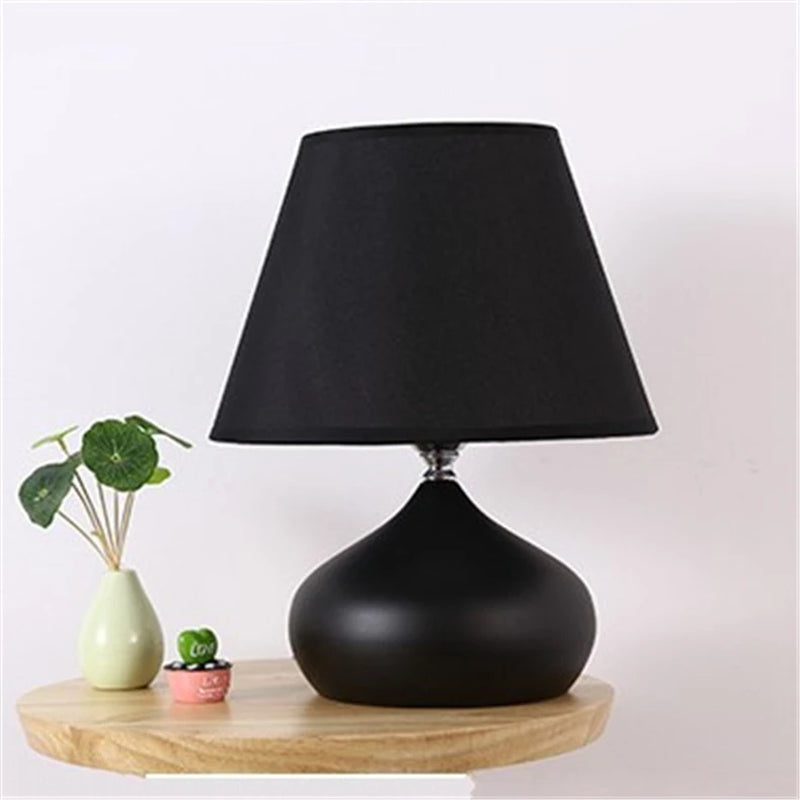 Modern Fashion Simplicity Ceramics Desk Lamp Iron Cloth Led Table Lamp for Bedroom Bedside Lamp Living Room Deco Lights Fixtures