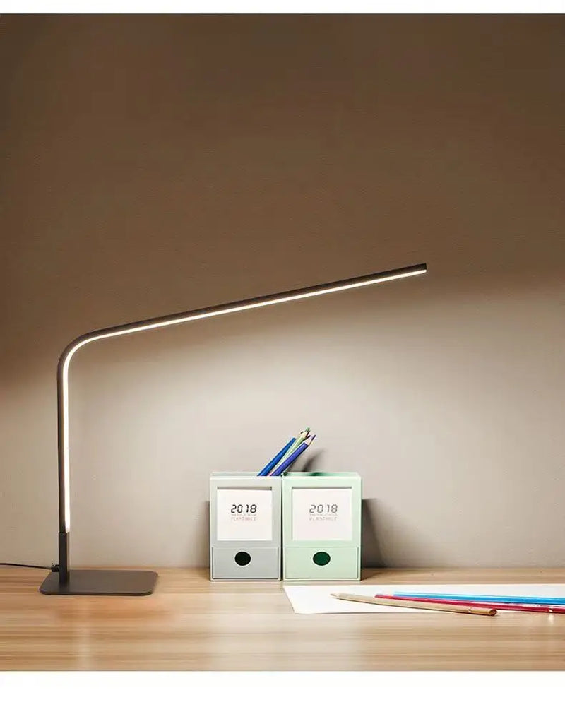 Eye Protection Nordic Modern Simple Bedroom Decorative Table Lamp