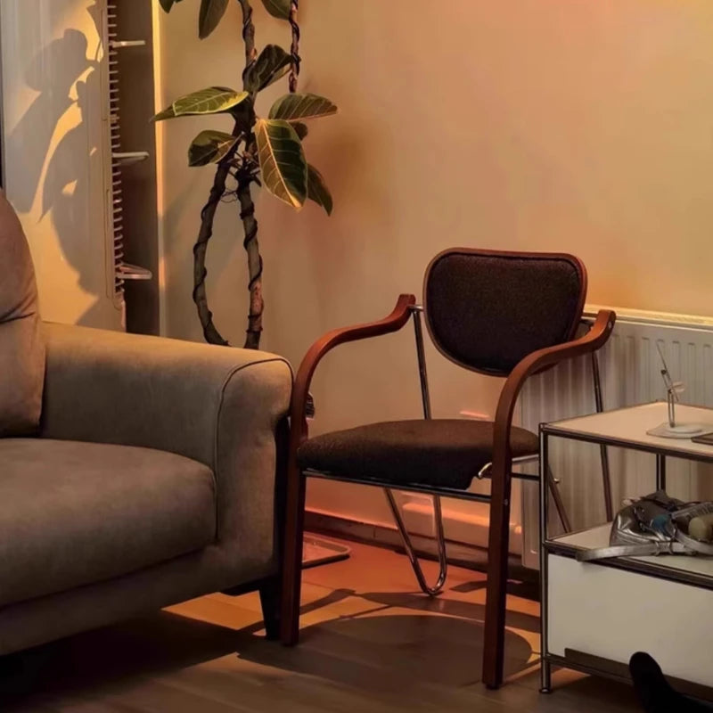 Pre-Loved Style Light Luxurious Vogue Dining Chair Retro Modern Minimalist Armchair Elegante Y Hermoso Dining Room Furniture