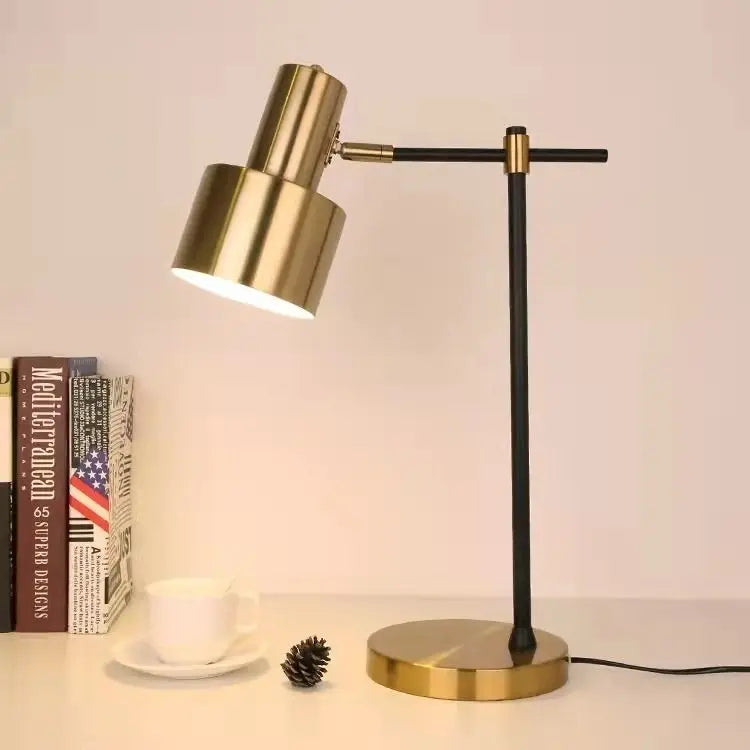 Nordic Light Luxury Simple Retro Desk Lamp, Industrial Style Bedroom Hotel Learning Decoration Desktop Atmosphere Lamp