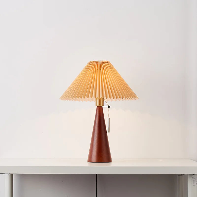 Retro Solid Wood Table Lamp Nordic Vintage Pleated Bedroom Bedside Desk Reading Decorative Wooden Desk Lamp E27 Socket