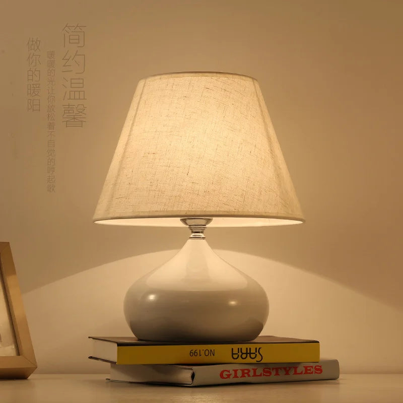 Modern Fashion Simplicity Ceramics Desk Lamp Iron Cloth Led Table Lamp for Bedroom Bedside Lamp Living Room Deco Lights Fixtures