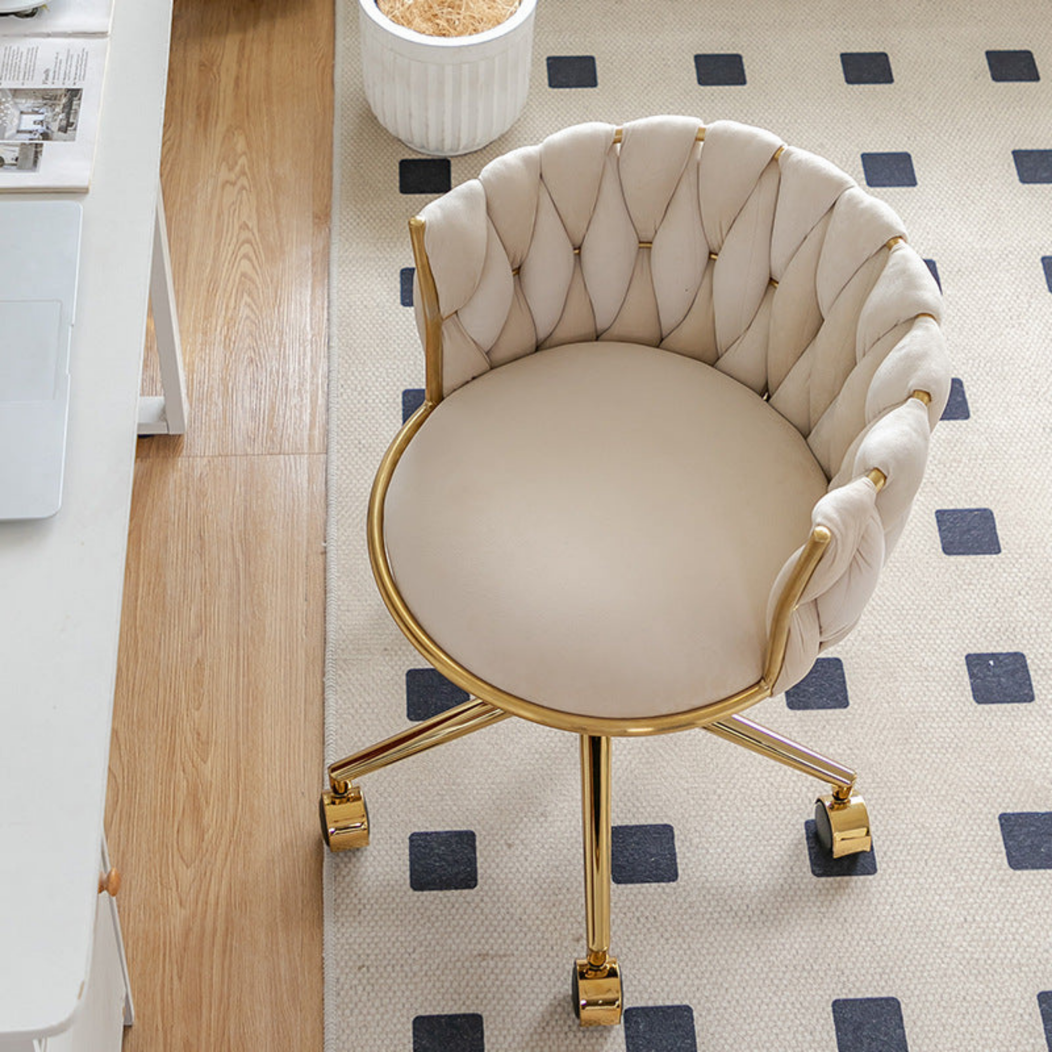 Round velvet makeup chair with swivel function
