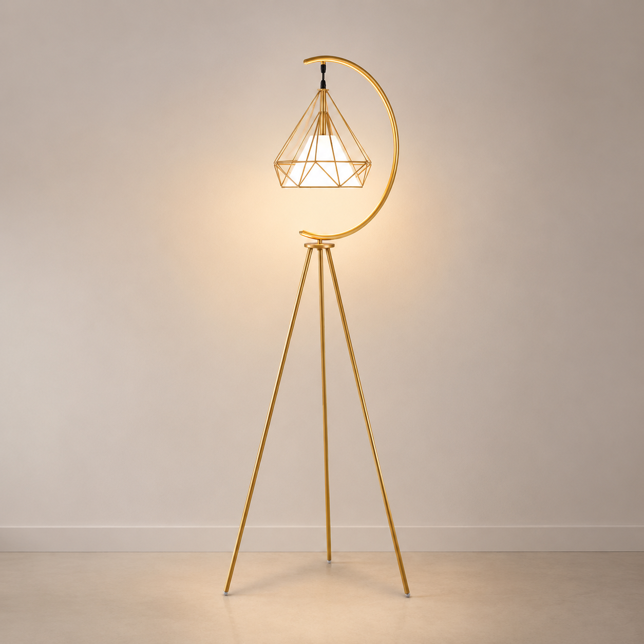 Modern geometric diamond cage floor lamp in gold