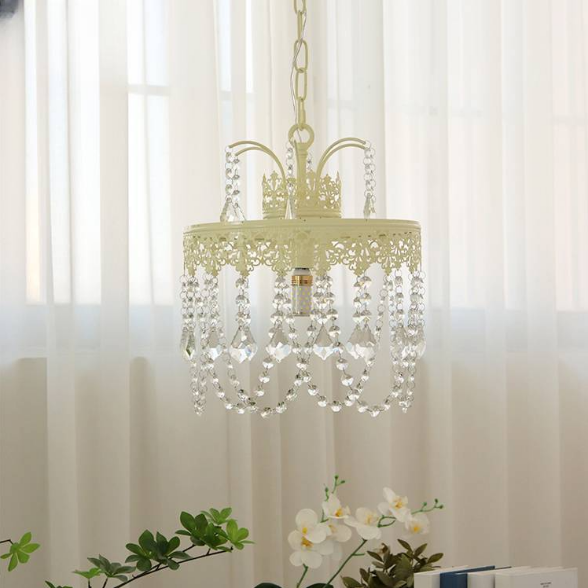 Traditional French vintage crystal pendant ceiling light 40 cm turned off